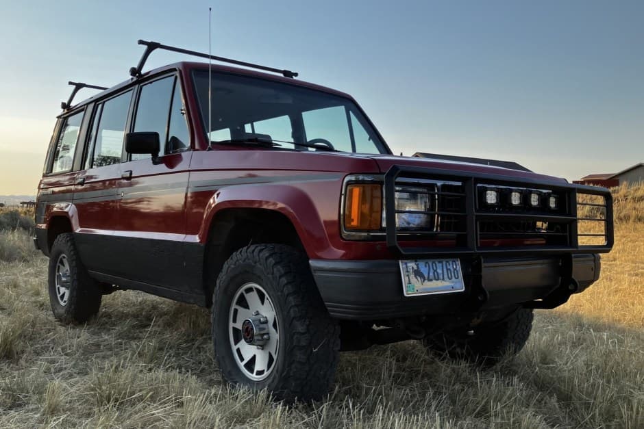 1988 Isuzu Trooper sold for $6,500