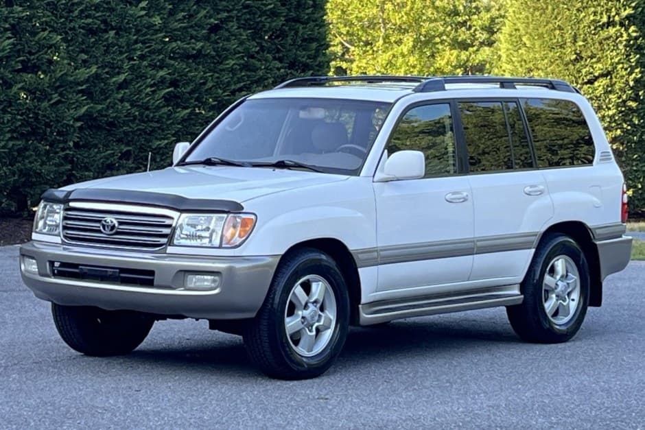 2005 Toyota Land Cruiser 100-Series sold for $16,500