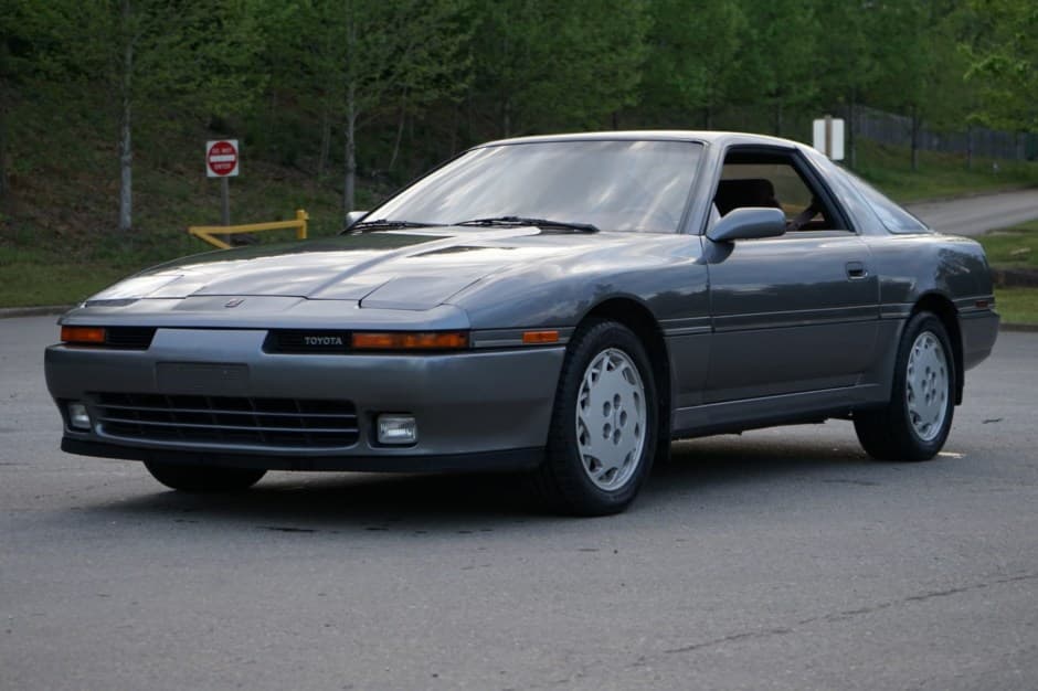1989 Toyota Supra A70 (1986-1992) sold for $8,600