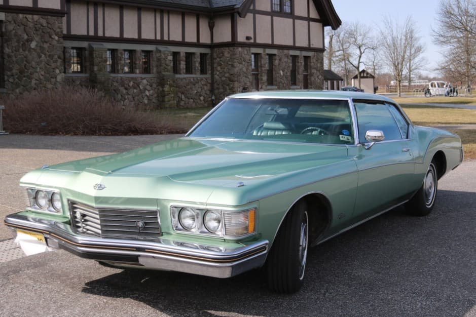 1973 Buick Riviera sold for $8,500