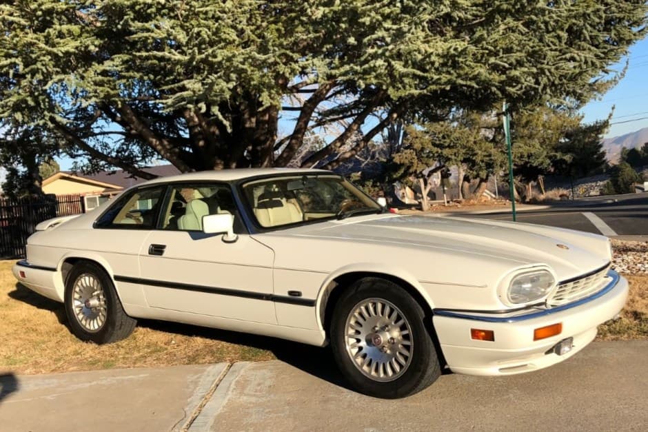 1994 Jaguar XJS sold for $10,250