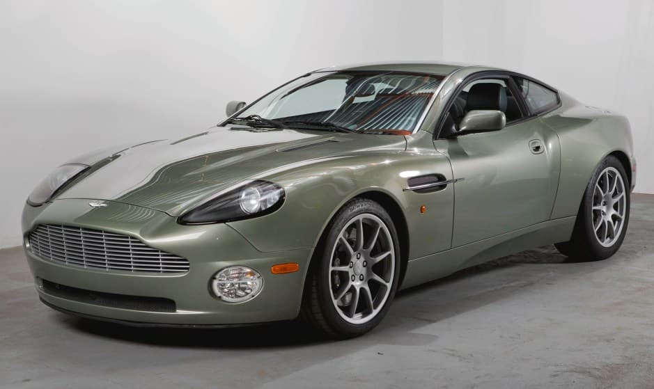 2004 Aston Martin Vanquish sold for $41,550