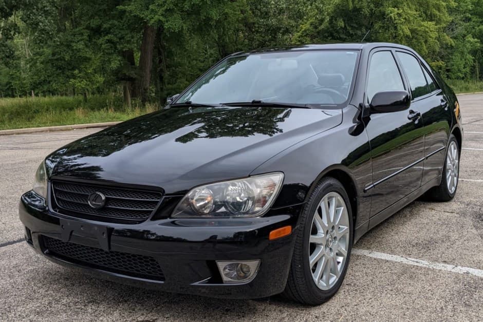2003 Lexus IS sold for $17,000