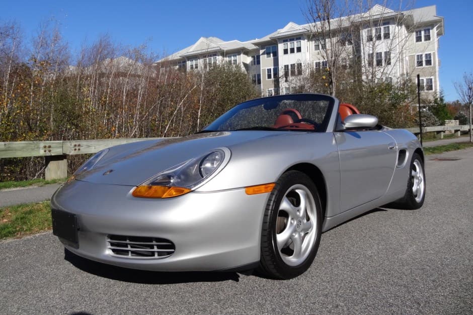 1999 Porsche 986 Boxster sold for $22,500