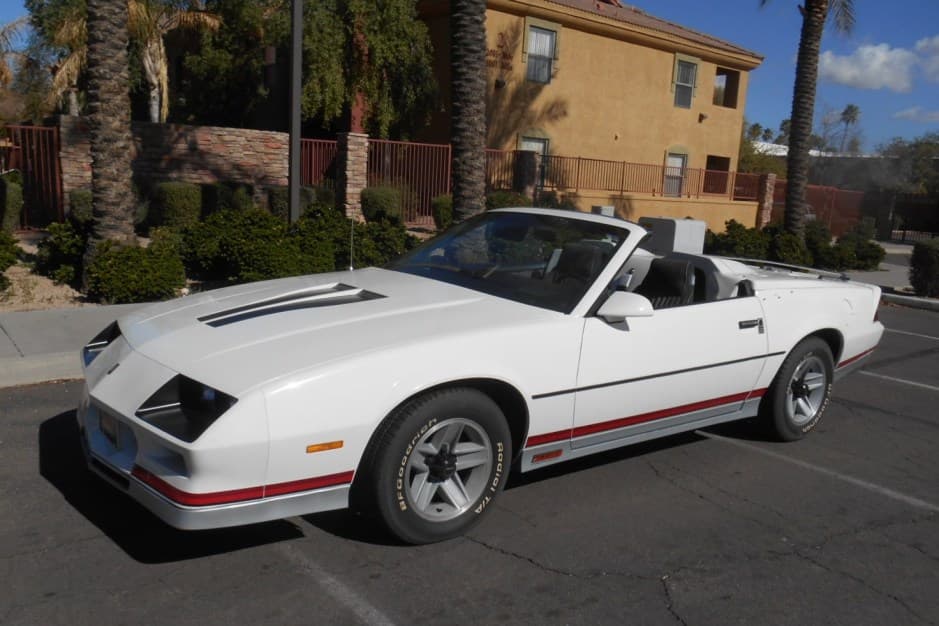 1983 Chevrolet Camaro 3rd Generation 1982-1992 sold for $4,800