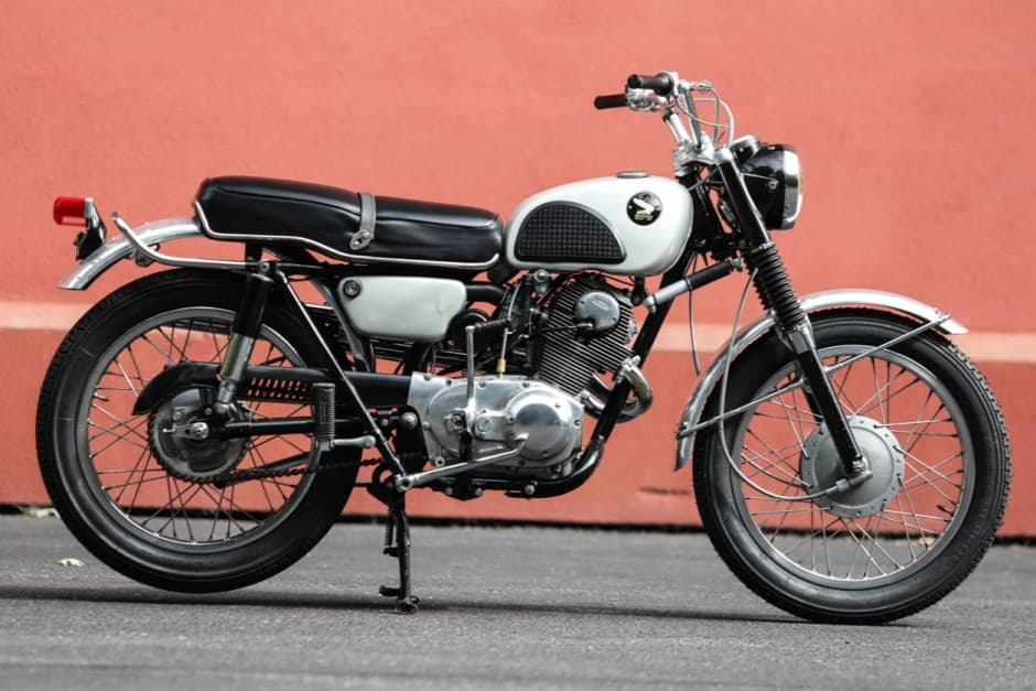 1963 Honda CL72, CB72, CA72, & C72 sold for $4,100