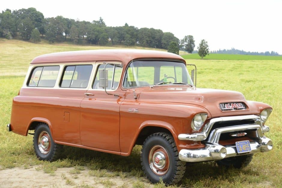 1956 GMC Suburban (1955-1959) sold for $30,000