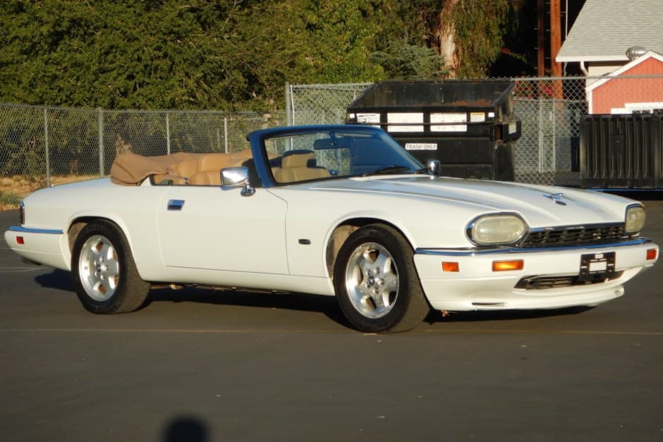 1994 Jaguar XJS sold for $10,500