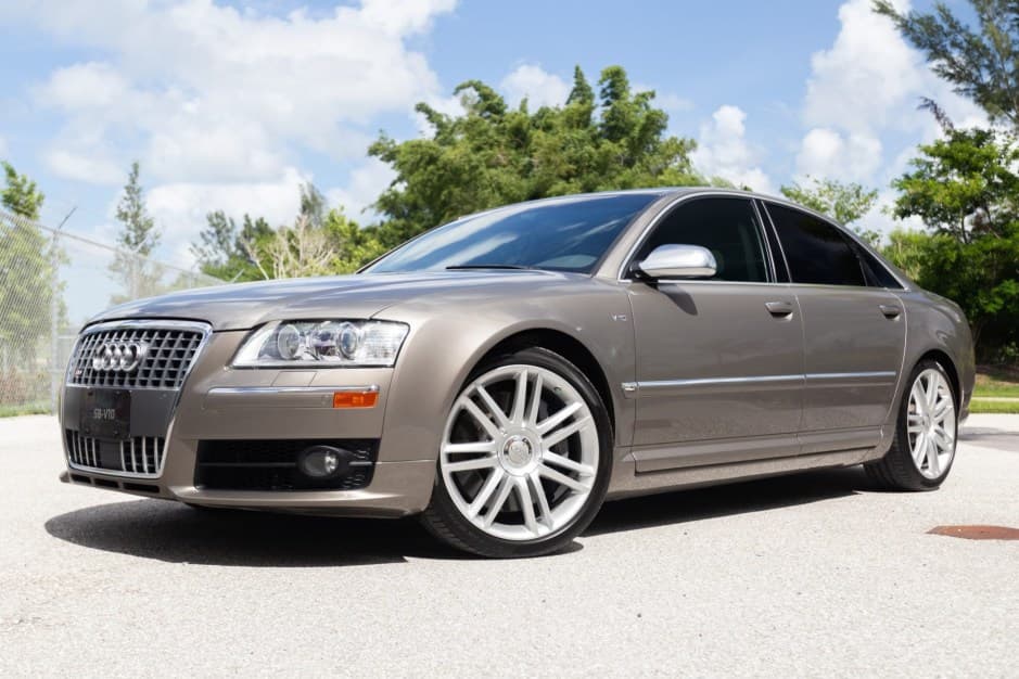 2007 Audi S8 sold for $22,000