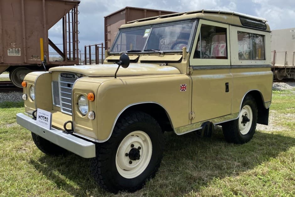 1978 Land Rover Series 88 sold for $16,000