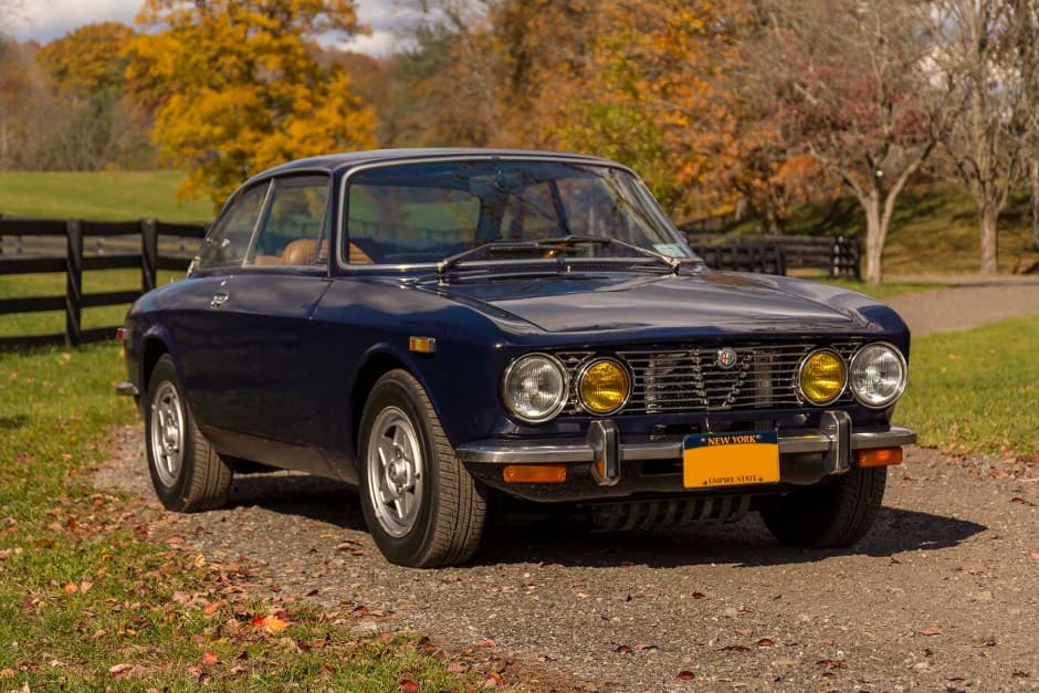 1972 Alfa Romeo 105/115 Series Coupe sold for $60,000