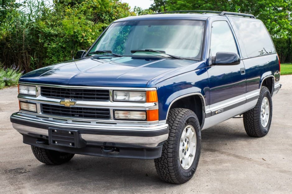 1995 Chevrolet Tahoe GMT400 sold for $18,250