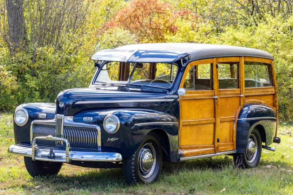 1942 Ford Standard, Deluxe, & Super Deluxe sold for $30,500