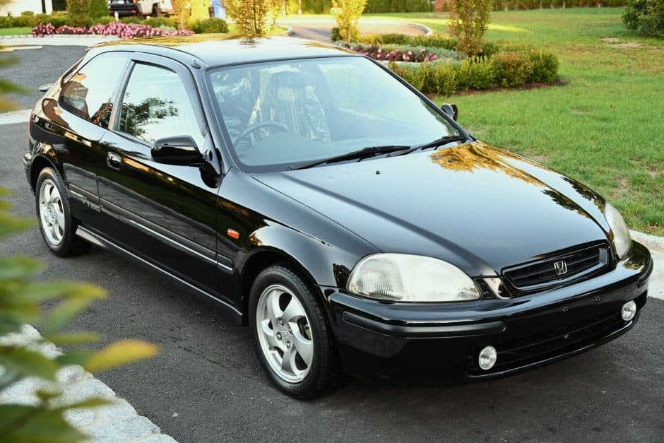 1996 Honda Civic Si sold for $28,500