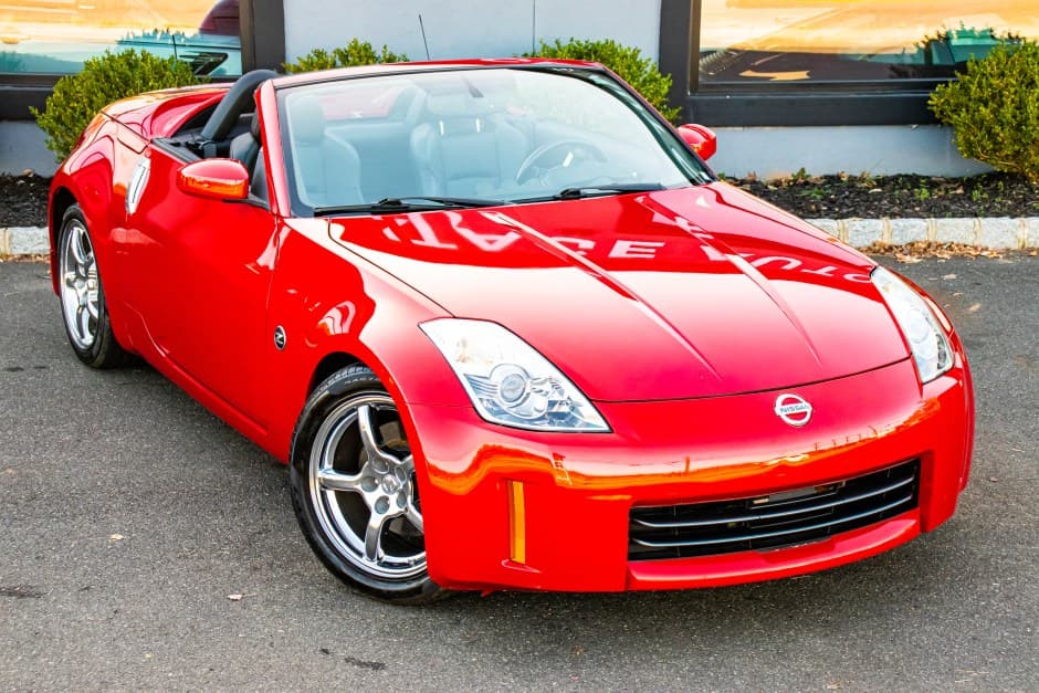 2006 Nissan 350Z sold for $13,950