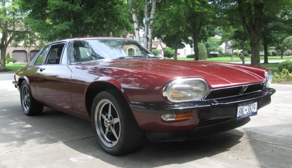 1976 Jaguar XJS sold for $9,200