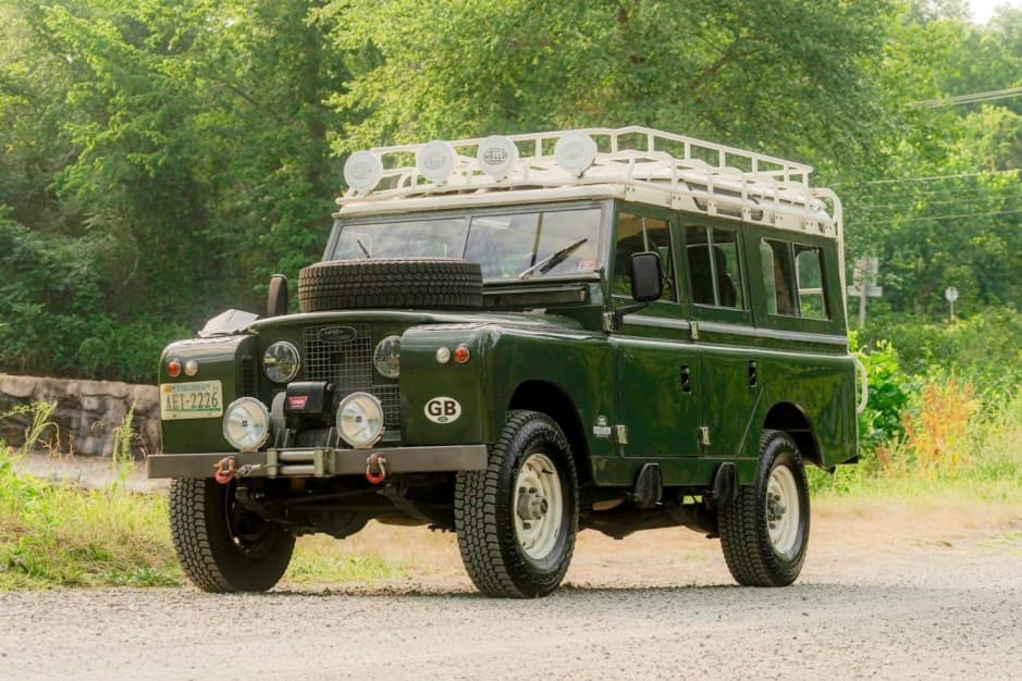 1962 Land Rover Series 109 sold for $56,055