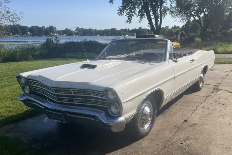 1967 Ford Galaxie sold for $2,500