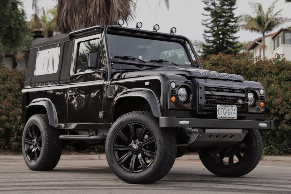 2022 Osprey Defender Replica sold for $58,000