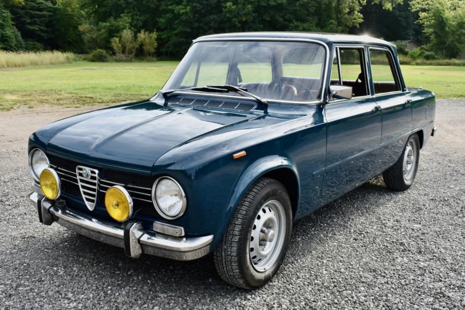 1970 Alfa Romeo 105 Series Sedan sold for $20,000