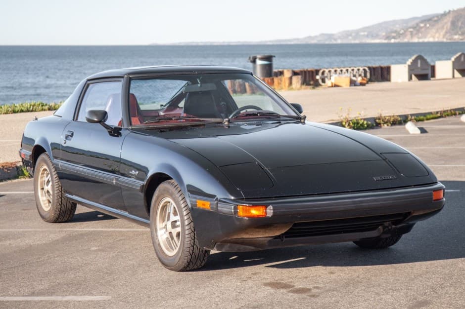 1981 Mazda RX-7 FB sold for $8,500