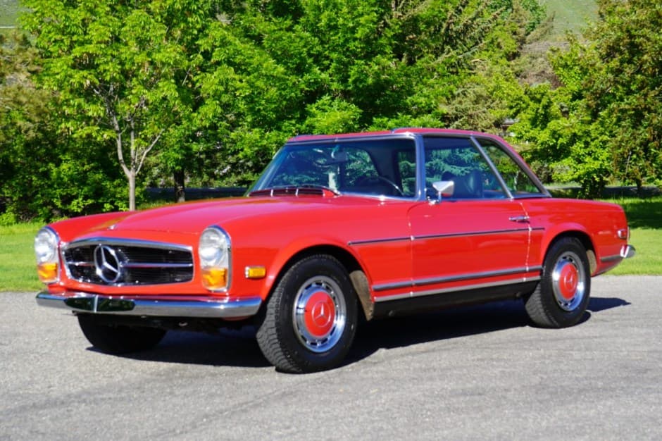 1971 Mercedes-Benz W113 SL sold for $64,000
