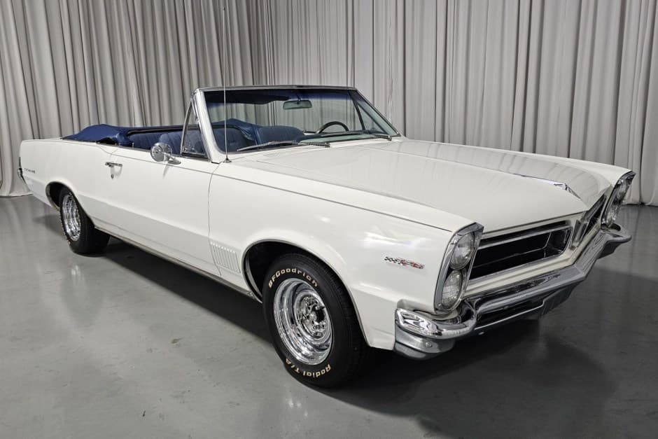 1965 Pontiac Tempest / LeMans sold for $18,000