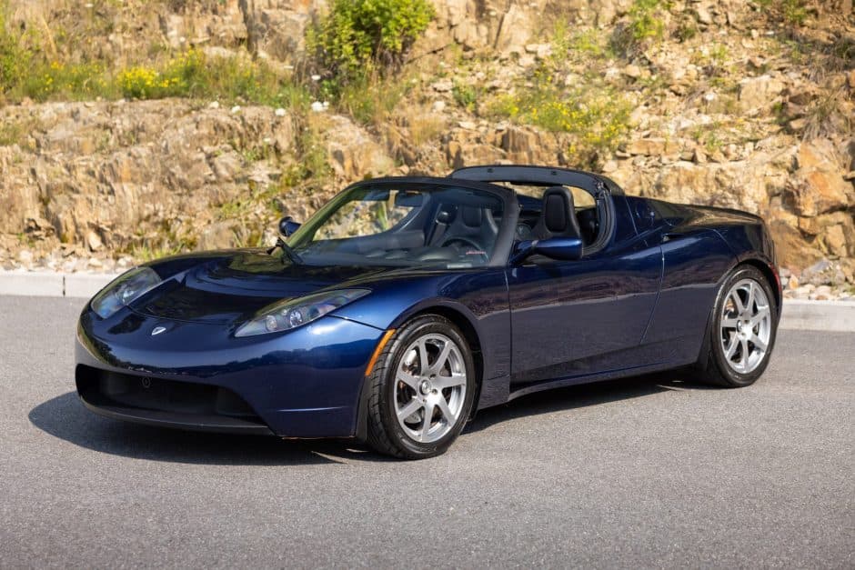2008 Tesla Roadster sold for $78,000