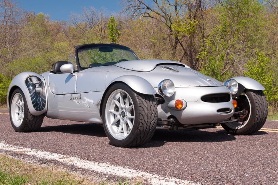 1999 Panoz Roadster sold for $25,250