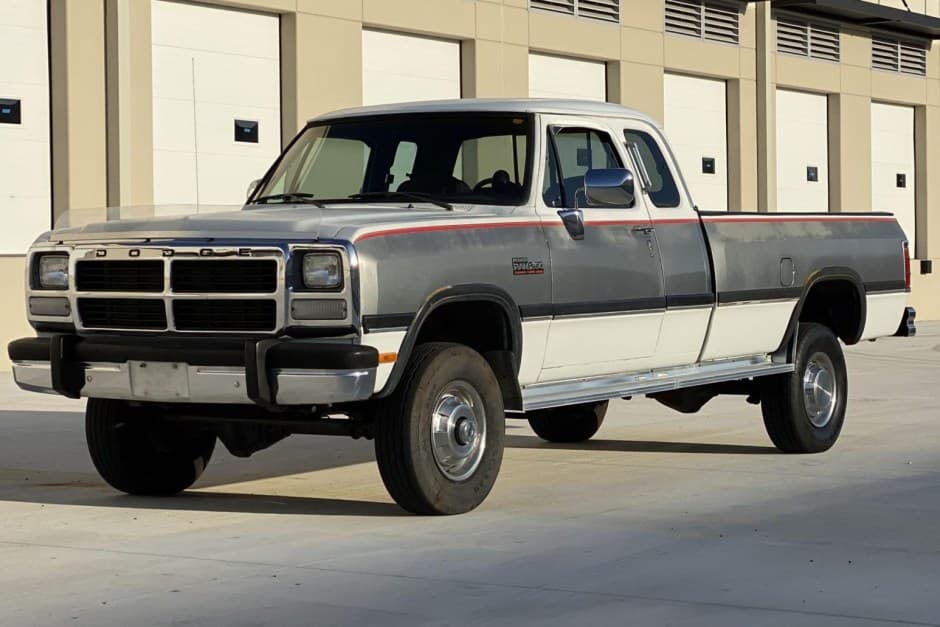 1993 Dodge Ram (1981-1993) sold for $22,804