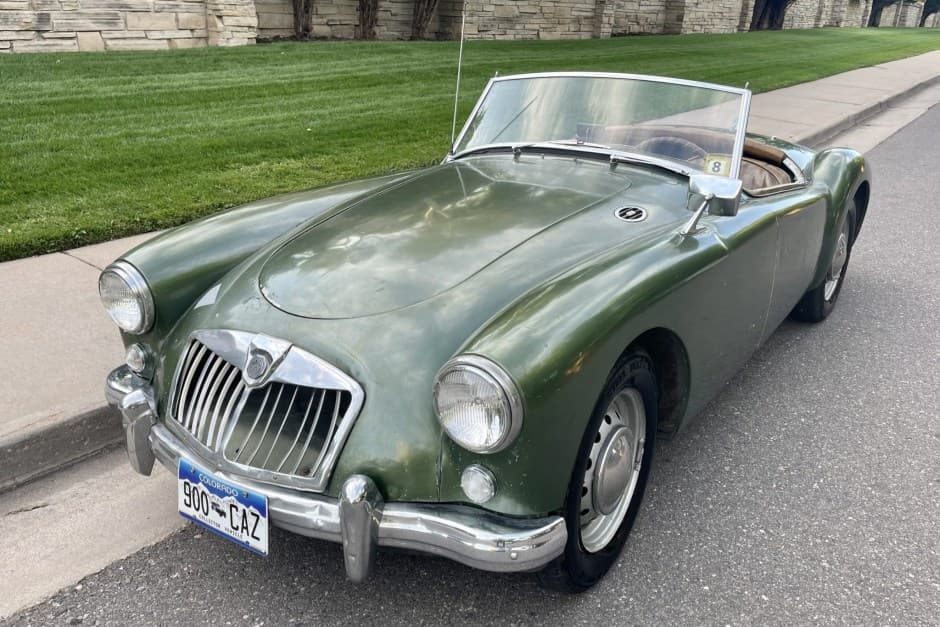 1958 MG MGA sold for $9,100