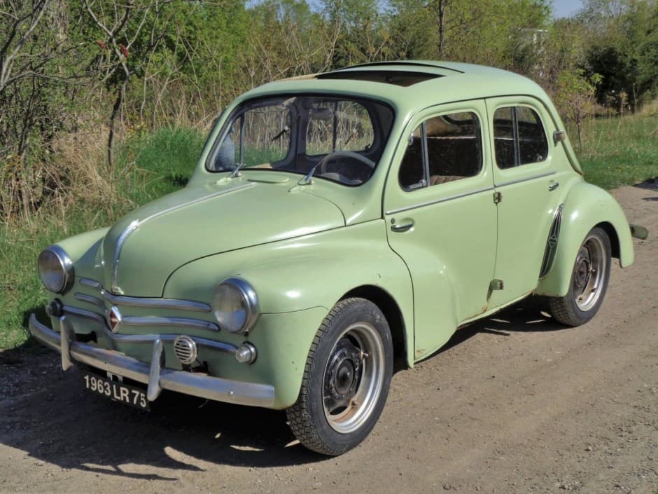 1956 Renault 4CV sold for $2,050