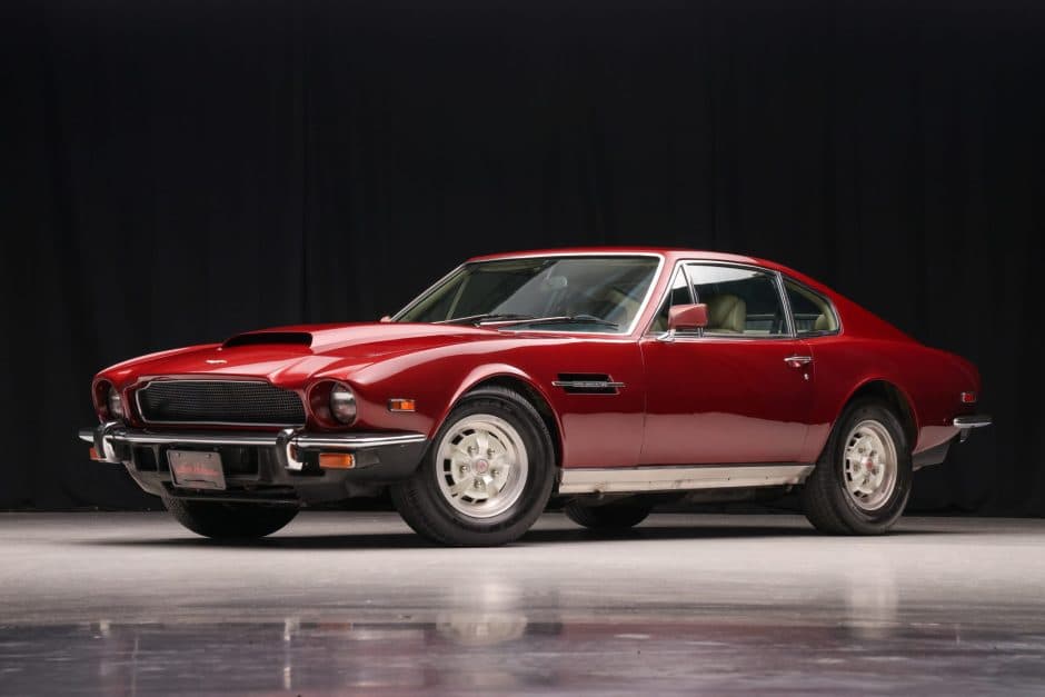 1977 Aston Martin V8 (1977-1989) sold for $59,000