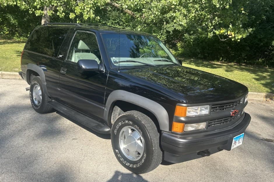 1999 Chevrolet Tahoe GMT400 sold for $25,750
