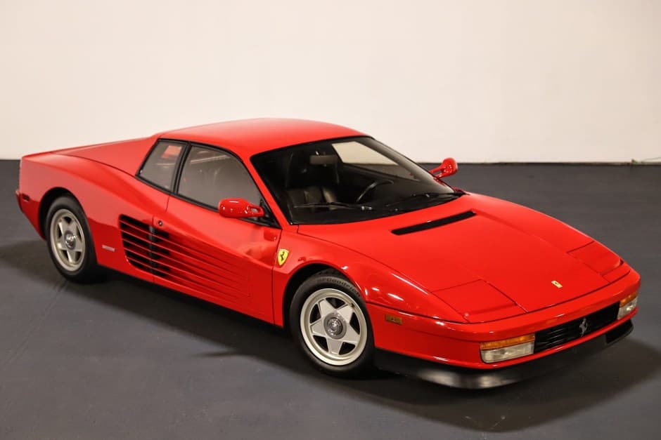 1987 Ferrari Testarossa sold for $122,000