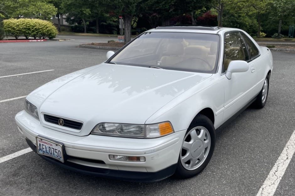 1991 Acura Legend sold for $8,900