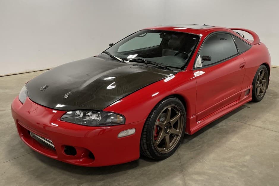 1997 Mitsubishi Eclipse, Eagle Talon, & Plymouth Laser sold for $9,100