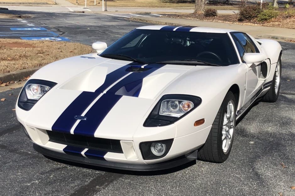 2005 Ford GT 1st Generation sold for $413,000