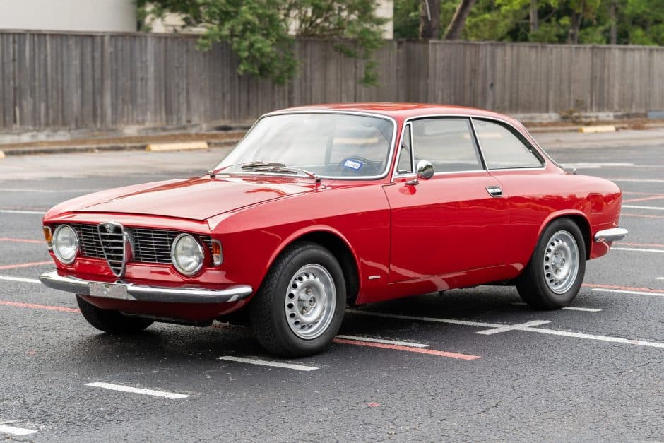 1965 Alfa Romeo 105/115 Series Coupe sold for $58,000