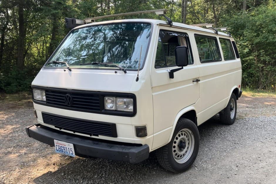 1986 Volkswagen Vanagon sold for $8,200