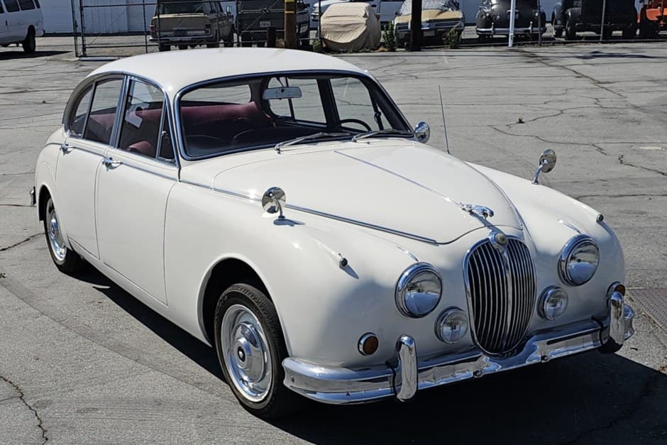 1967 Jaguar Mk II sold for $17,000