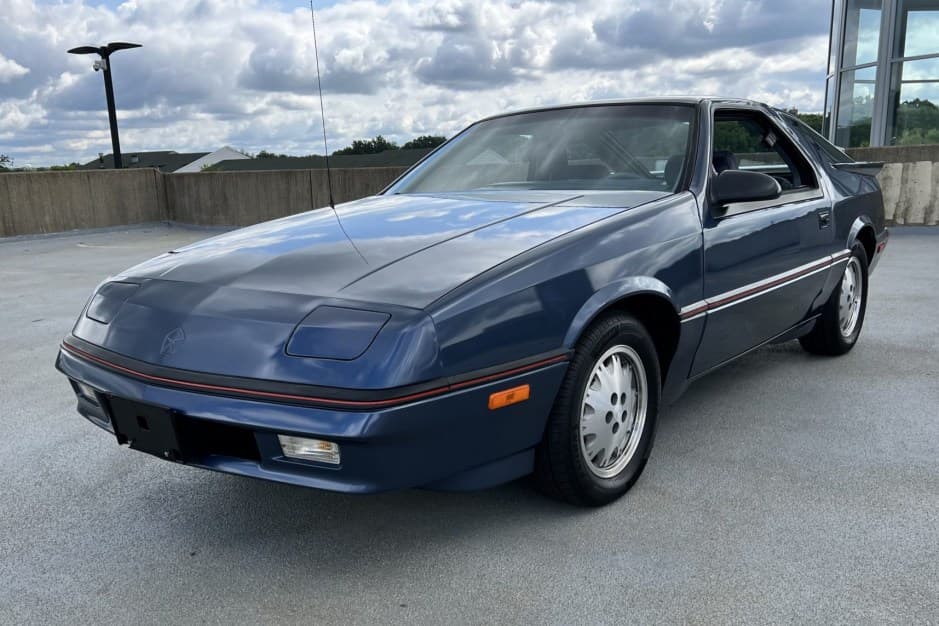 1988 Dodge Daytona & Chrysler Laser sold for $8,300