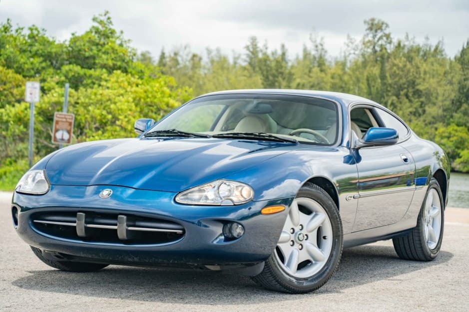 1997 Jaguar XK8 sold for $9,300
