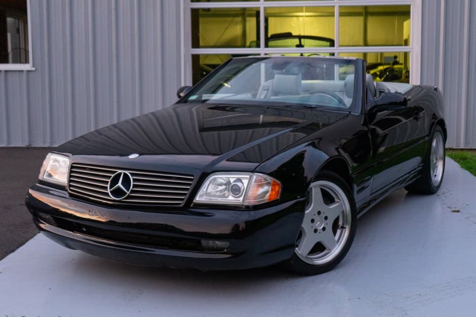 2001 Mercedes-Benz R129 SL sold for $10,500