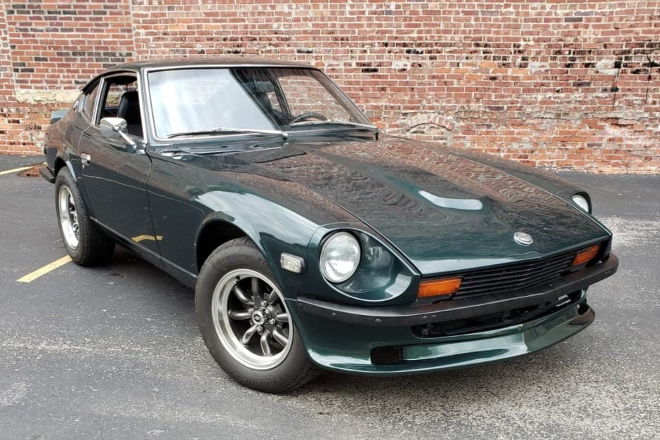 1976 Datsun 280Z sold for $17,000