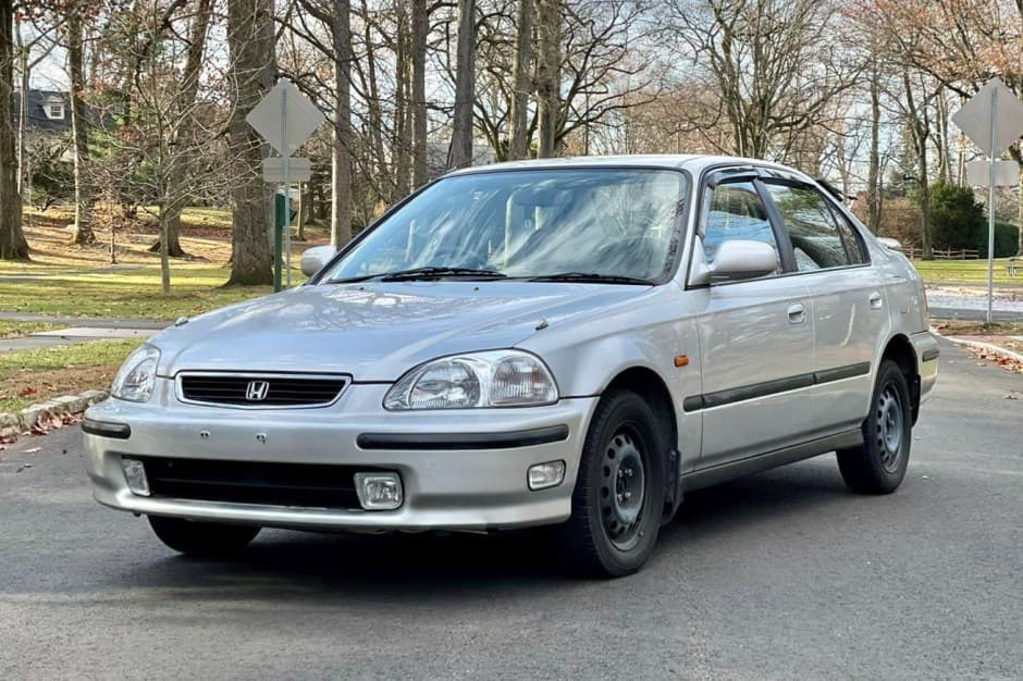 1996 Honda Civic (1996-2000) sold for $8,100