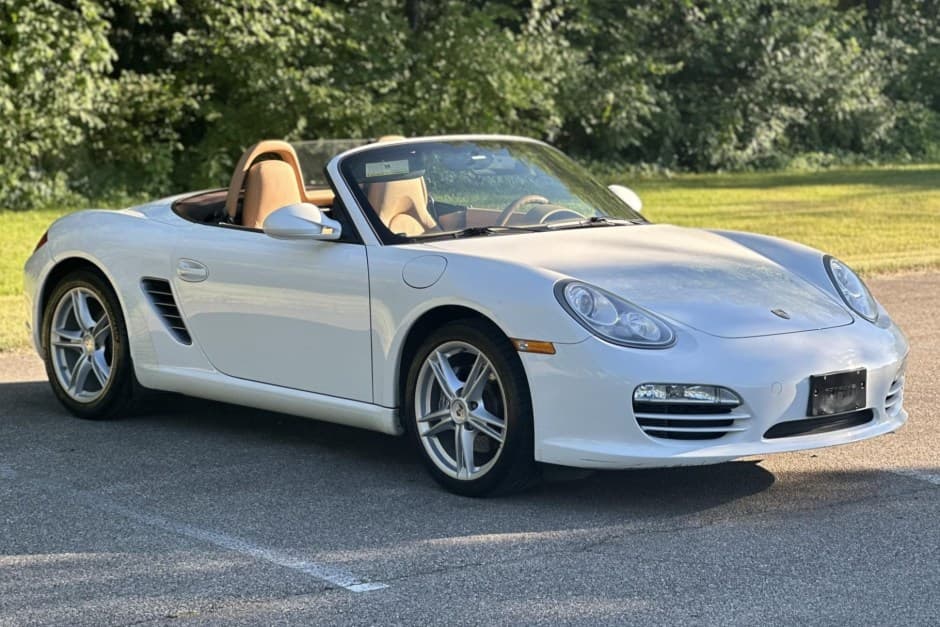 2011 Porsche 987 Boxster sold for $16,500