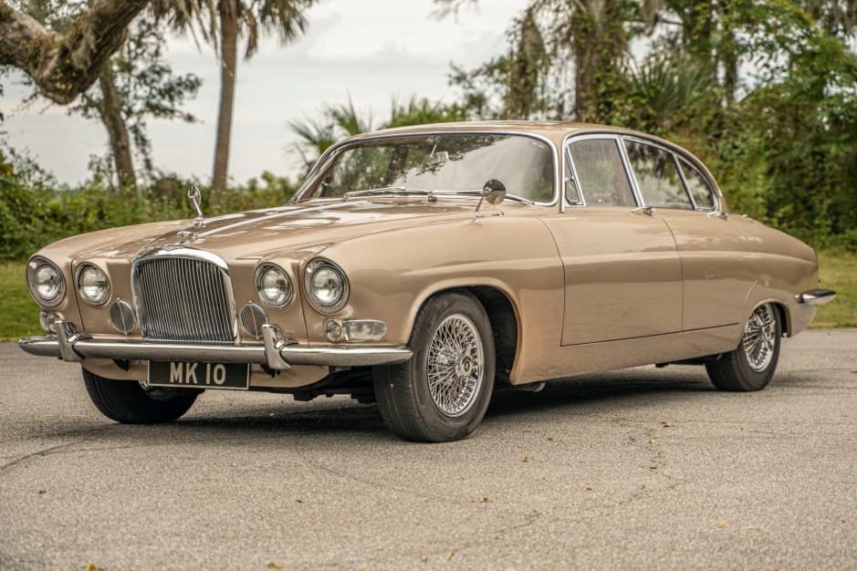 1965 Jaguar  sold for $40,125