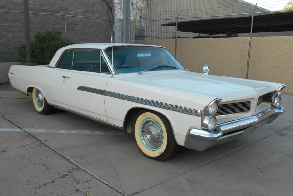 1963 Pontiac Bonneville sold for $5,500