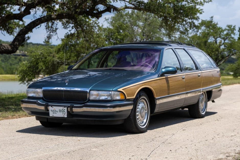 1995 Buick Roadmaster sold for $15,250